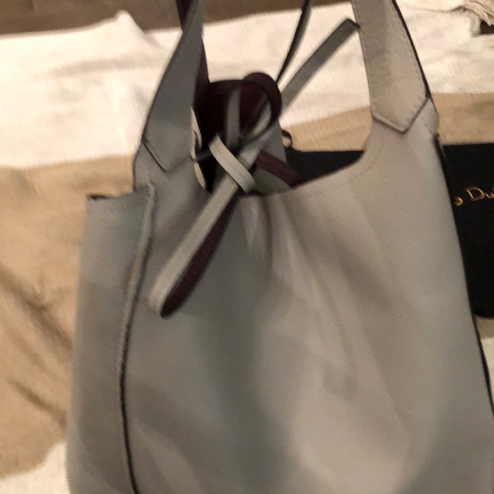 Authentic - Picture 8 of 8